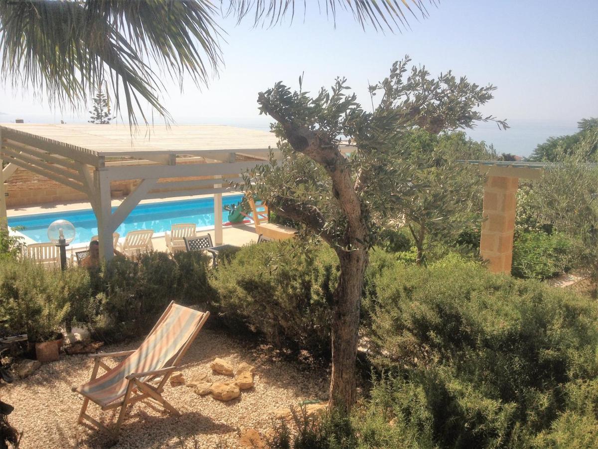 Villa Ceni - Appartamenti Con Camere, Cucina, Wc E Terrazza Sul Mare In Villa Con Piscina, Giardino E Parcheggio 마리넬라 외부 사진