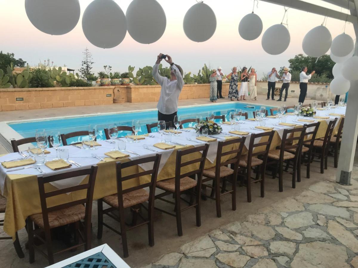 Villa Ceni - Appartamenti Con Camere, Cucina, Wc E Terrazza Sul Mare In Villa Con Piscina, Giardino E Parcheggio 마리넬라 외부 사진