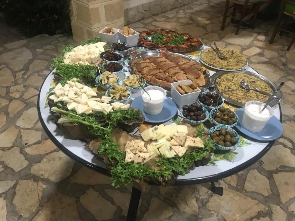 Villa Ceni - Appartamenti Con Camere, Cucina, Wc E Terrazza Sul Mare In Villa Con Piscina, Giardino E Parcheggio 마리넬라 외부 사진
