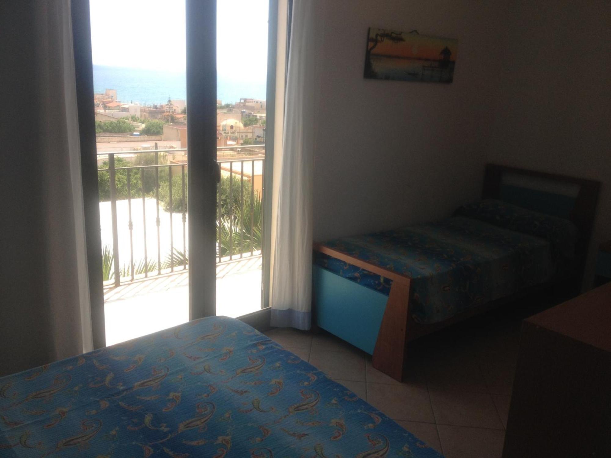 Villa Ceni - Appartamenti Con Camere, Cucina, Wc E Terrazza Sul Mare In Villa Con Piscina, Giardino E Parcheggio 마리넬라 외부 사진