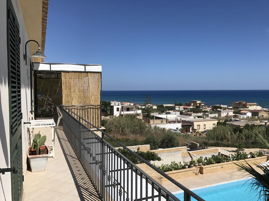 Villa Ceni - Appartamenti Con Camere, Cucina, Wc E Terrazza Sul Mare In Villa Con Piscina, Giardino E Parcheggio 마리넬라 외부 사진